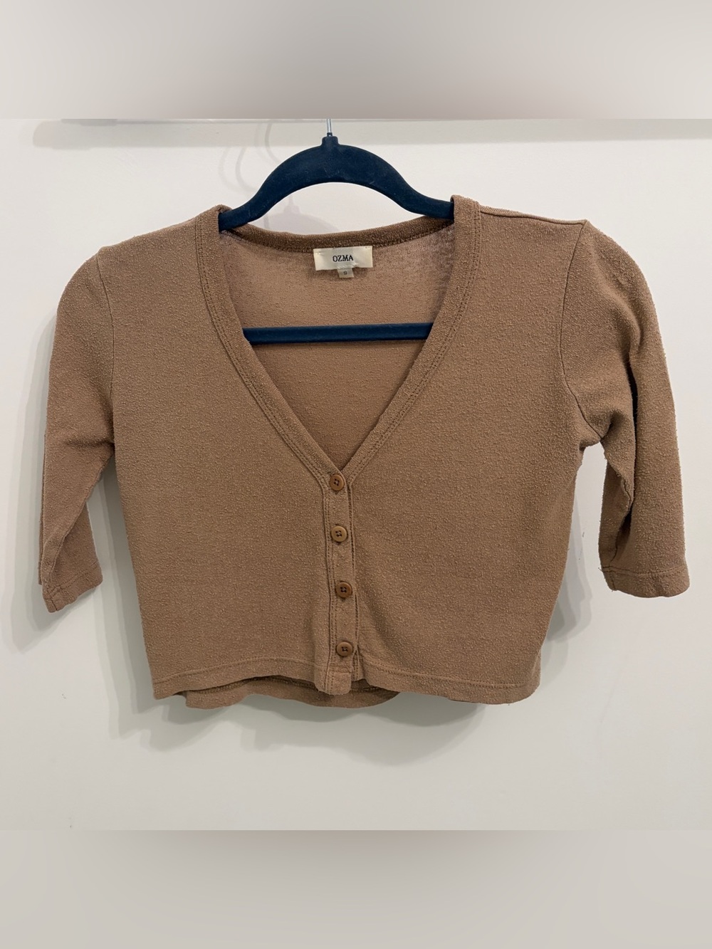OZMA Cropped Knit Button-Front Top in Taupe Brown